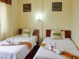 Twin Bed Room