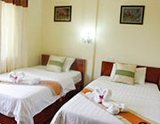 Delux Twin Bed Room with B/F