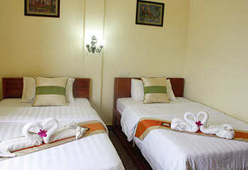 Delux Twin Bed Room with B/F